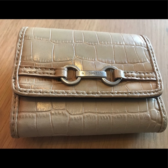 Nine West Women’s Wallet - Picture 1 of 3
